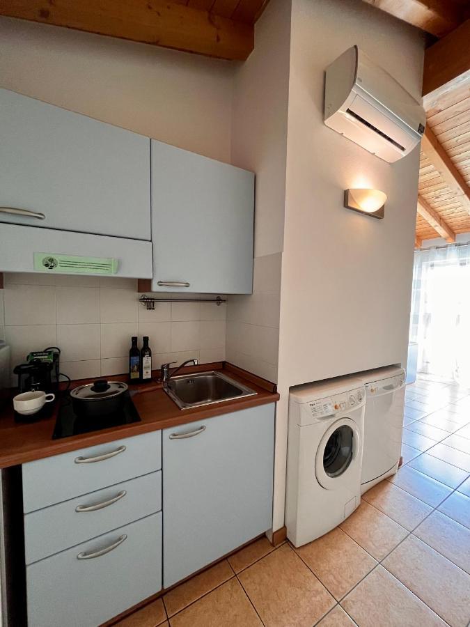 La Rocca Camping Village Bardolino Exterior photo