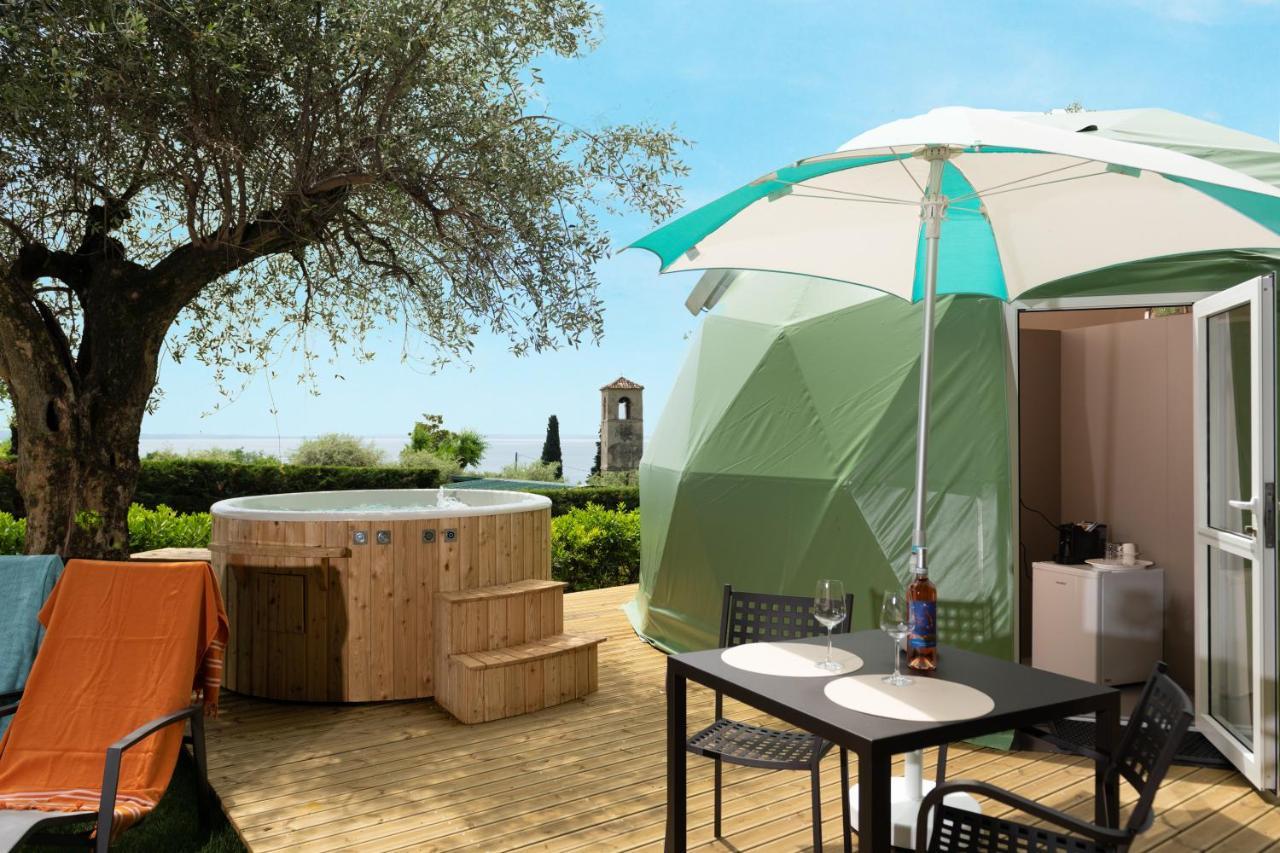 La Rocca Camping Village Bardolino Exterior photo