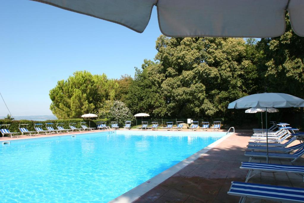 La Rocca Camping Village Bardolino Exterior photo