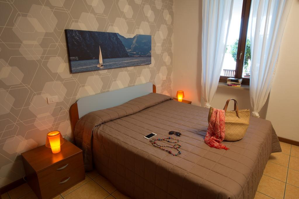 La Rocca Camping Village Bardolino Exterior photo