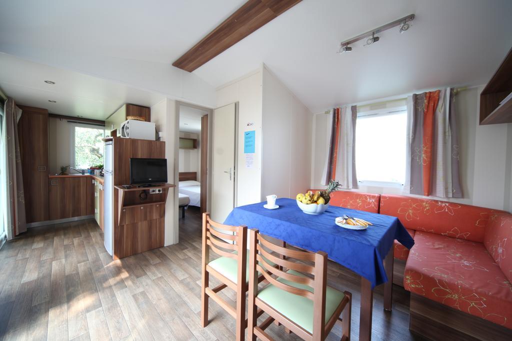 La Rocca Camping Village Bardolino Exterior photo